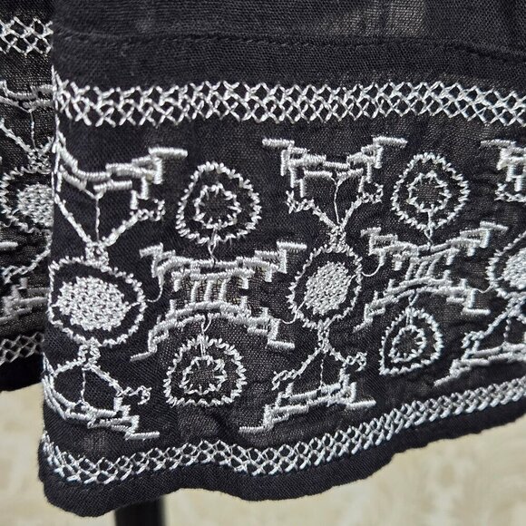 Pretty Good Size Medium Black Tunic White Embroidery Roll Tab Sleeves Back Tie - Picture 12 of 16